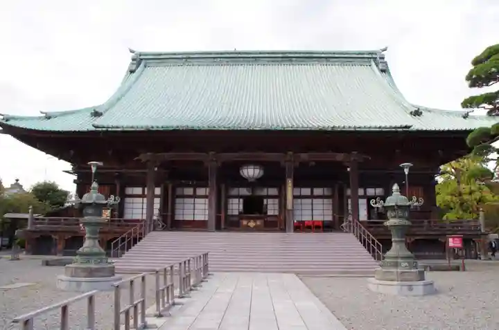 護国寺の本殿・本堂