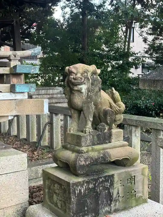 勝部神社の狛犬