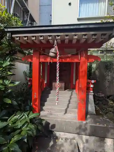 芭蕉稲荷神社の本殿