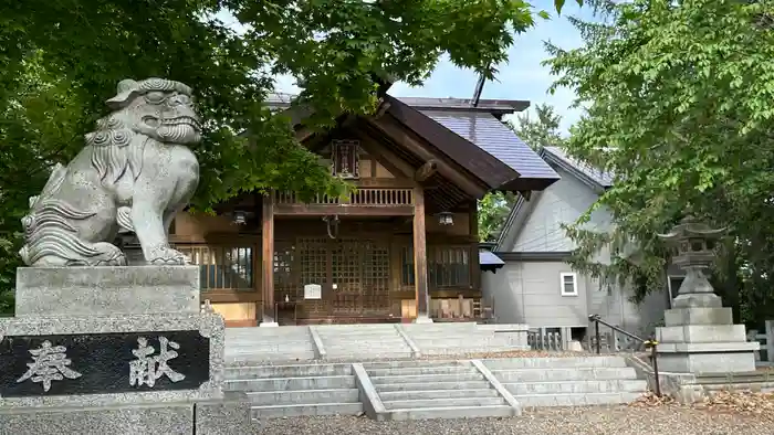 神楽神社の本殿