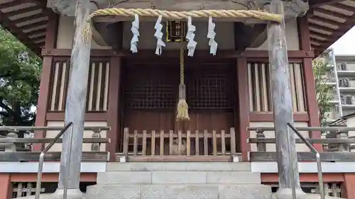 神明神社の本殿