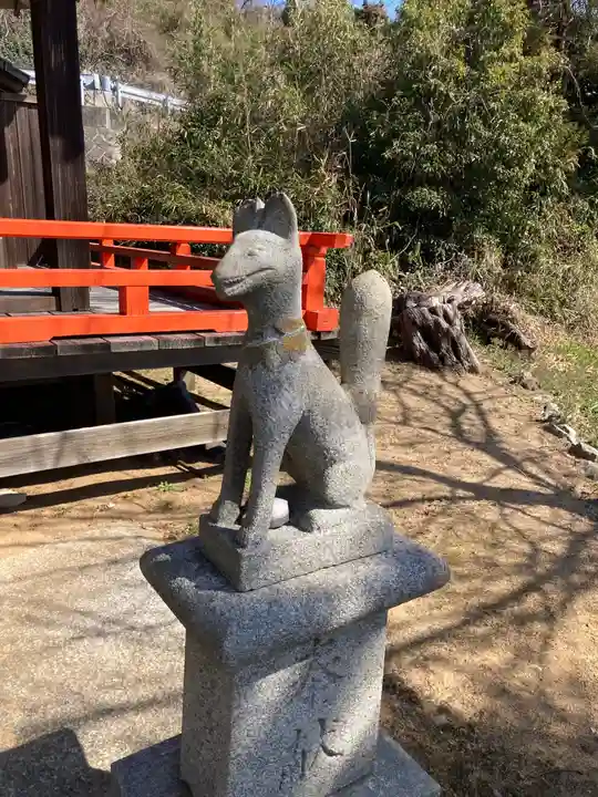 稲荷神社の狛犬