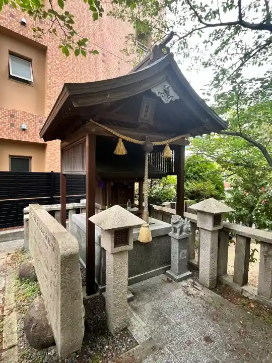 四宮神社の{uncategorized: "未分類", other: "その他", undefined: "問題あり", building: "その他建物", grave: "お墓", sacred_gate: "鳥居", guardian: "狛犬", statue: "像", buddha: "仏像", history: "歴史", nature: "自然", garden: "庭園", animal: "動物", pagoda: "塔", temizu: "手水舎", mountain_gate: "山門・神門", sanctuary: "本殿・本堂", subordinate: "末社・摂社", art: "芸術", scenery: "景色", jizo: "地蔵", ema: "絵馬", goshuin: "御朱印", omikuji: "おみくじ", items: "授与品その他", amulet: "お守り", goshuincho: "御朱印帳", eats: "食事", festival: "お祭り", votive_dance: "神楽", shichigosan: "七五三参", wedding: "結婚式", experience: "体験その他", initially: "初詣", around: "周辺", anti_infection: "感染症対策"}