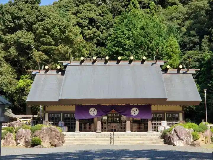 濱名惣社神明宮の本殿・本堂