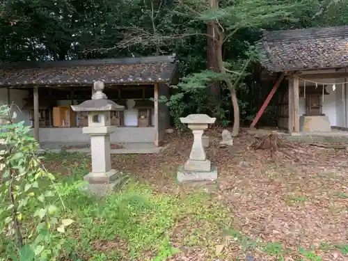 諏訪神社の末社・摂社