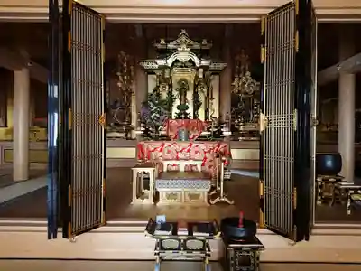 西生寺の本殿・本堂