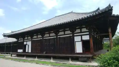 元興寺の本殿・本堂