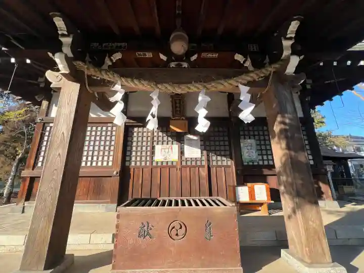 熊野神社の{uncategorized: "未分類", other: "その他", undefined: "問題あり", building: "その他建物", grave: "お墓", sacred_gate: "鳥居", guardian: "狛犬", statue: "像", buddha: "仏像", history: "歴史", nature: "自然", garden: "庭園", animal: "動物", pagoda: "塔", temizu: "手水舎", mountain_gate: "山門・神門", sanctuary: "本殿・本堂", subordinate: "末社・摂社", art: "芸術", scenery: "景色", jizo: "地蔵", ema: "絵馬", goshuin: "御朱印", omikuji: "おみくじ", items: "授与品その他", amulet: "お守り", goshuincho: "御朱印帳", eats: "食事", festival: "お祭り", votive_dance: "神楽", shichigosan: "七五三参", wedding: "結婚式", experience: "体験その他", initially: "初詣", around: "周辺", anti_infection: "感染症対策"}