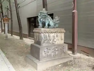 花園神社の狛犬