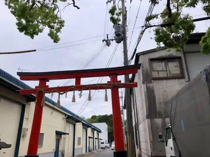 菱妻神社の鳥居