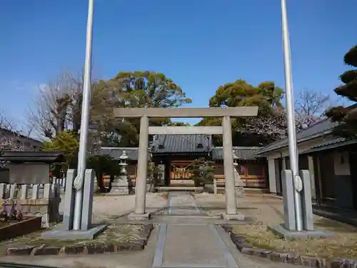 神明社の鳥居