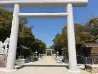 伊弉諾神宮の{uncategorized: "未分類", other: "その他", undefined: "問題あり", building: "その他建物", grave: "お墓", sacred_gate: "鳥居", guardian: "狛犬", statue: "像", buddha: "仏像", history: "歴史", nature: "自然", garden: "庭園", animal: "動物", pagoda: "塔", temizu: "手水舎", mountain_gate: "山門・神門", sanctuary: "本殿・本堂", subordinate: "末社・摂社", art: "芸術", scenery: "景色", jizo: "地蔵", ema: "絵馬", goshuin: "御朱印", omikuji: "おみくじ", items: "授与品その他", amulet: "お守り", goshuincho: "御朱印帳", eats: "食事", festival: "お祭り", votive_dance: "神楽", shichigosan: "七五三参", wedding: "結婚式", experience: "体験その他", initially: "初詣", around: "周辺", anti_infection: "感染症対策"}