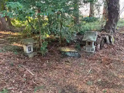 磐裂根裂神社の{uncategorized: "未分類", other: "その他", undefined: "問題あり", building: "その他建物", grave: "お墓", sacred_gate: "鳥居", guardian: "狛犬", statue: "像", buddha: "仏像", history: "歴史", nature: "自然", garden: "庭園", animal: "動物", pagoda: "塔", temizu: "手水舎", mountain_gate: "山門・神門", sanctuary: "本殿・本堂", subordinate: "末社・摂社", art: "芸術", scenery: "景色", jizo: "地蔵", ema: "絵馬", goshuin: "御朱印", omikuji: "おみくじ", items: "授与品その他", amulet: "お守り", goshuincho: "御朱印帳", eats: "食事", festival: "お祭り", votive_dance: "神楽", shichigosan: "七五三参", wedding: "結婚式", experience: "体験その他", initially: "初詣", around: "周辺", anti_infection: "感染症対策"}