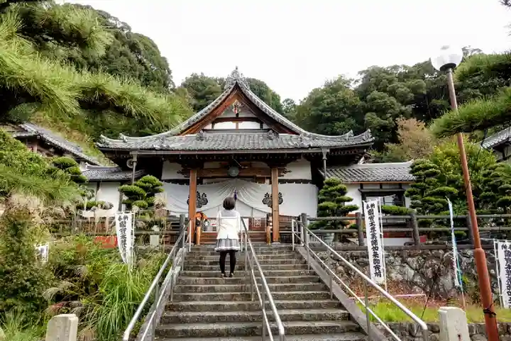美濃國分寺の本殿・本堂