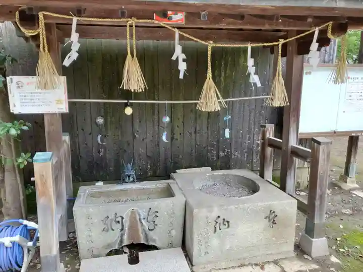 泊神社の手水舎