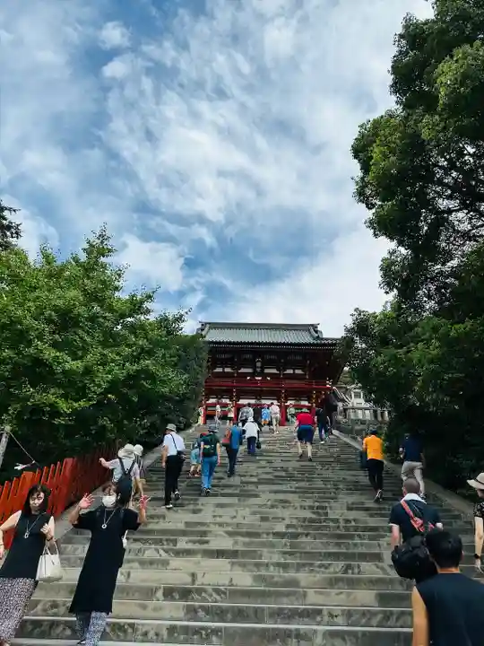 鶴岡八幡宮の本殿・本堂