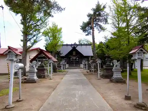 納内神社の建物その他