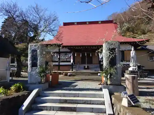 伊勢原 法泉寺の本殿・本堂