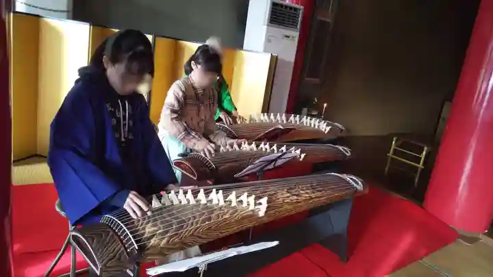 成田山瀧泉寺のお祭り