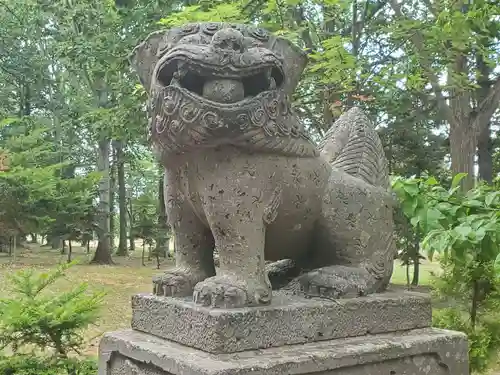 北龍神社の狛犬