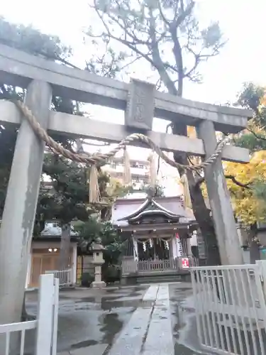 蒔田杉山神社の鳥居