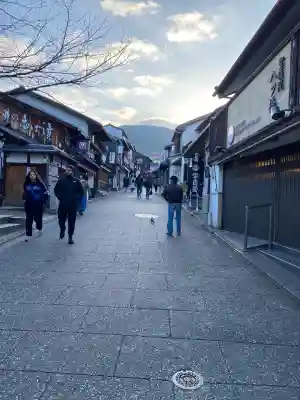 清水寺の{uncategorized: "未分類", other: "その他", undefined: "問題あり", building: "その他建物", grave: "お墓", sacred_gate: "鳥居", guardian: "狛犬", statue: "像", buddha: "仏像", history: "歴史", nature: "自然", garden: "庭園", animal: "動物", pagoda: "塔", temizu: "手水舎", mountain_gate: "山門・神門", sanctuary: "本殿・本堂", subordinate: "末社・摂社", art: "芸術", scenery: "景色", jizo: "地蔵", ema: "絵馬", goshuin: "御朱印", omikuji: "おみくじ", items: "授与品その他", amulet: "お守り", goshuincho: "御朱印帳", eats: "食事", festival: "お祭り", votive_dance: "神楽", shichigosan: "七五三参", wedding: "結婚式", experience: "体験その他", initially: "初詣", around: "周辺", anti_infection: "感染症対策"}