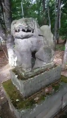 忠栄金刀比羅神社の狛犬