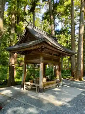 小國神社の手水舎