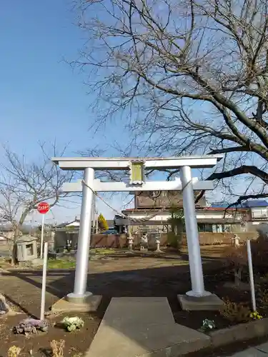 湯殿山神社の鳥居