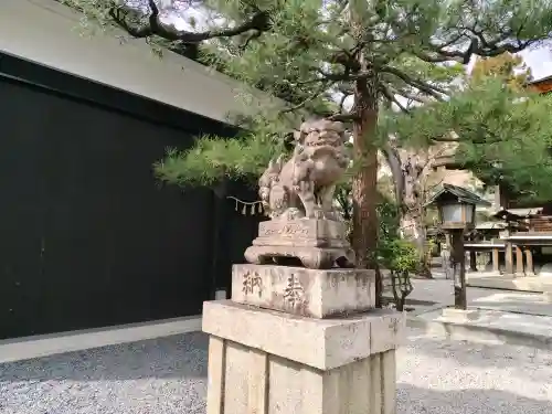 大将軍八神社の{uncategorized: "未分類", other: "その他", undefined: "問題あり", building: "その他建物", grave: "お墓", sacred_gate: "鳥居", guardian: "狛犬", statue: "像", buddha: "仏像", history: "歴史", nature: "自然", garden: "庭園", animal: "動物", pagoda: "塔", temizu: "手水舎", mountain_gate: "山門・神門", sanctuary: "本殿・本堂", subordinate: "末社・摂社", art: "芸術", scenery: "景色", jizo: "地蔵", ema: "絵馬", goshuin: "御朱印", omikuji: "おみくじ", items: "授与品その他", amulet: "お守り", goshuincho: "御朱印帳", eats: "食事", festival: "お祭り", votive_dance: "神楽", shichigosan: "七五三参", wedding: "結婚式", experience: "体験その他", initially: "初詣", around: "周辺", anti_infection: "感染症対策"}