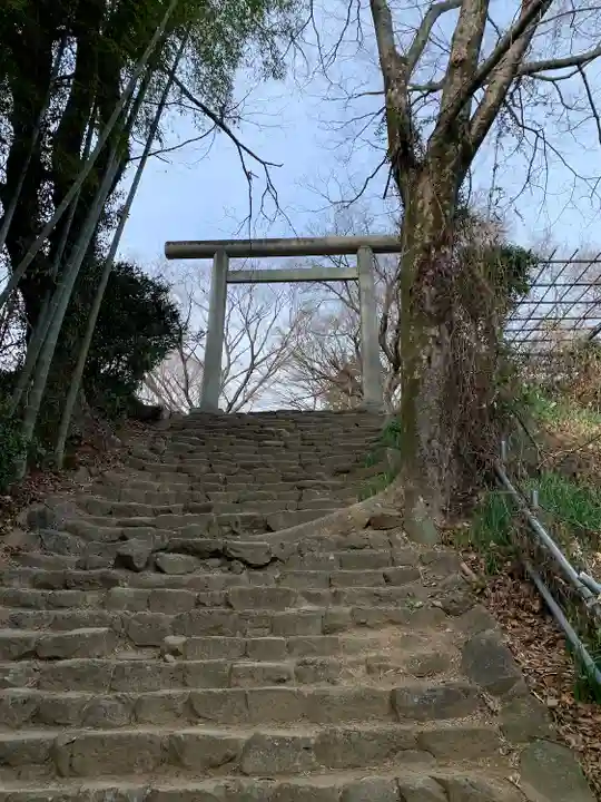 新田神社の鳥居