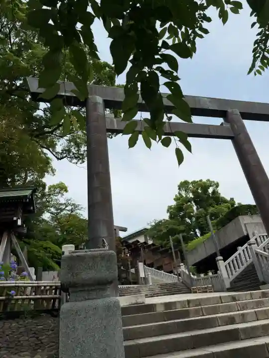 伊勢山皇大神宮の{uncategorized: "未分類", other: "その他", undefined: "問題あり", building: "その他建物", grave: "お墓", sacred_gate: "鳥居", guardian: "狛犬", statue: "像", buddha: "仏像", history: "歴史", nature: "自然", garden: "庭園", animal: "動物", pagoda: "塔", temizu: "手水舎", mountain_gate: "山門・神門", sanctuary: "本殿・本堂", subordinate: "末社・摂社", art: "芸術", scenery: "景色", jizo: "地蔵", ema: "絵馬", goshuin: "御朱印", omikuji: "おみくじ", items: "授与品その他", amulet: "お守り", goshuincho: "御朱印帳", eats: "食事", festival: "お祭り", votive_dance: "神楽", shichigosan: "七五三参", wedding: "結婚式", experience: "体験その他", initially: "初詣", around: "周辺", anti_infection: "感染症対策"}