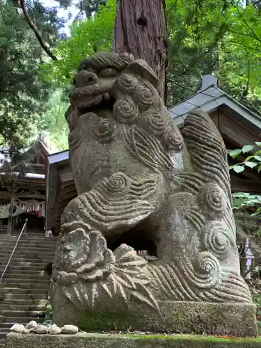 愛宕神社の狛犬