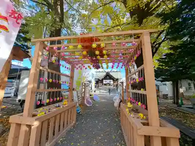 札幌諏訪神社の山門・神門