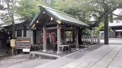 伊勢山皇大神宮の手水舎