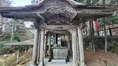 赤井嶽薬師 常福寺の手水舎
