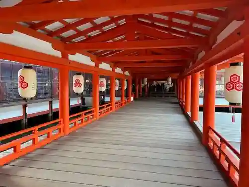 厳島神社(広島県)