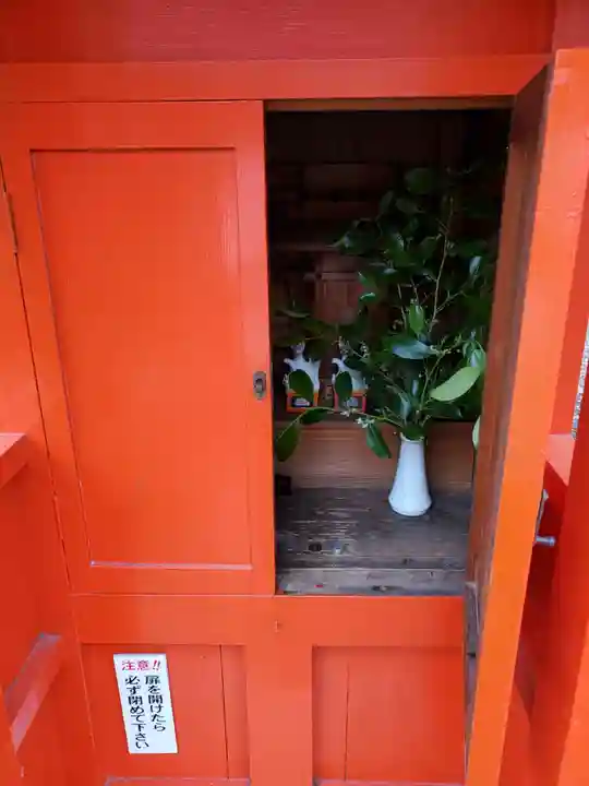 三社神社の末社・摂社