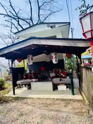 地蔵院の{uncategorized: "未分類", other: "その他", undefined: "問題あり", building: "その他建物", grave: "お墓", sacred_gate: "鳥居", guardian: "狛犬", statue: "像", buddha: "仏像", history: "歴史", nature: "自然", garden: "庭園", animal: "動物", pagoda: "塔", temizu: "手水舎", mountain_gate: "山門・神門", sanctuary: "本殿・本堂", subordinate: "末社・摂社", art: "芸術", scenery: "景色", jizo: "地蔵", ema: "絵馬", goshuin: "御朱印", omikuji: "おみくじ", items: "授与品その他", amulet: "お守り", goshuincho: "御朱印帳", eats: "食事", festival: "お祭り", votive_dance: "神楽", shichigosan: "七五三参", wedding: "結婚式", experience: "体験その他", initially: "初詣", around: "周辺", anti_infection: "感染症対策"}