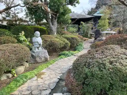 随流院の{uncategorized: "未分類", other: "その他", undefined: "問題あり", building: "その他建物", grave: "お墓", sacred_gate: "鳥居", guardian: "狛犬", statue: "像", buddha: "仏像", history: "歴史", nature: "自然", garden: "庭園", animal: "動物", pagoda: "塔", temizu: "手水舎", mountain_gate: "山門・神門", sanctuary: "本殿・本堂", subordinate: "末社・摂社", art: "芸術", scenery: "景色", jizo: "地蔵", ema: "絵馬", goshuin: "御朱印", omikuji: "おみくじ", items: "授与品その他", amulet: "お守り", goshuincho: "御朱印帳", eats: "食事", festival: "お祭り", votive_dance: "神楽", shichigosan: "七五三参", wedding: "結婚式", experience: "体験その他", initially: "初詣", around: "周辺", anti_infection: "感染症対策"}
