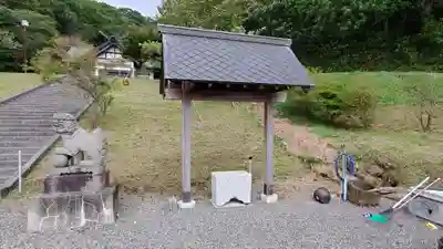 三石神社の手水舎