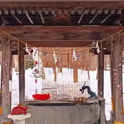 彌彦神社　(伊夜日子神社)の手水舎