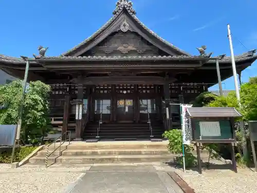 海徳寺 大仏殿の{uncategorized: "未分類", other: "その他", undefined: "問題あり", building: "その他建物", grave: "お墓", sacred_gate: "鳥居", guardian: "狛犬", statue: "像", buddha: "仏像", history: "歴史", nature: "自然", garden: "庭園", animal: "動物", pagoda: "塔", temizu: "手水舎", mountain_gate: "山門・神門", sanctuary: "本殿・本堂", subordinate: "末社・摂社", art: "芸術", scenery: "景色", jizo: "地蔵", ema: "絵馬", goshuin: "御朱印", omikuji: "おみくじ", items: "授与品その他", amulet: "お守り", goshuincho: "御朱印帳", eats: "食事", festival: "お祭り", votive_dance: "神楽", shichigosan: "七五三参", wedding: "結婚式", experience: "体験その他", initially: "初詣", around: "周辺", anti_infection: "感染症対策"}