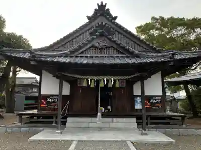 嘉母神社の本殿・本堂