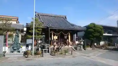 勝龍寺の本殿・本堂