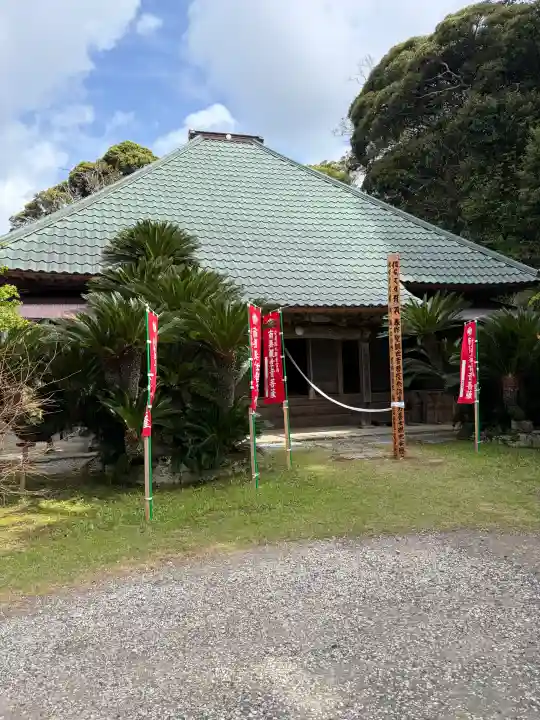 自性院の{uncategorized: "未分類", other: "その他", undefined: "問題あり", building: "その他建物", grave: "お墓", sacred_gate: "鳥居", guardian: "狛犬", statue: "像", buddha: "仏像", history: "歴史", nature: "自然", garden: "庭園", animal: "動物", pagoda: "塔", temizu: "手水舎", mountain_gate: "山門・神門", sanctuary: "本殿・本堂", subordinate: "末社・摂社", art: "芸術", scenery: "景色", jizo: "地蔵", ema: "絵馬", goshuin: "御朱印", omikuji: "おみくじ", items: "授与品その他", amulet: "お守り", goshuincho: "御朱印帳", eats: "食事", festival: "お祭り", votive_dance: "神楽", shichigosan: "七五三参", wedding: "結婚式", experience: "体験その他", initially: "初詣", around: "周辺", anti_infection: "感染症対策"}