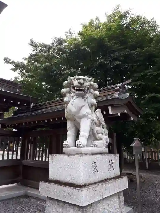 白鷺神社の狛犬