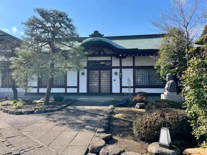 瑞円寺の{uncategorized: "未分類", other: "その他", undefined: "問題あり", building: "その他建物", grave: "お墓", sacred_gate: "鳥居", guardian: "狛犬", statue: "像", buddha: "仏像", history: "歴史", nature: "自然", garden: "庭園", animal: "動物", pagoda: "塔", temizu: "手水舎", mountain_gate: "山門・神門", sanctuary: "本殿・本堂", subordinate: "末社・摂社", art: "芸術", scenery: "景色", jizo: "地蔵", ema: "絵馬", goshuin: "御朱印", omikuji: "おみくじ", items: "授与品その他", amulet: "お守り", goshuincho: "御朱印帳", eats: "食事", festival: "お祭り", votive_dance: "神楽", shichigosan: "七五三参", wedding: "結婚式", experience: "体験その他", initially: "初詣", around: "周辺", anti_infection: "感染症対策"}
