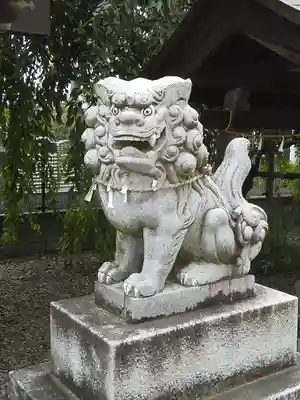 白山神社の狛犬