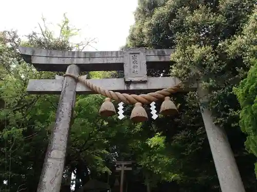 出水神社の鳥居